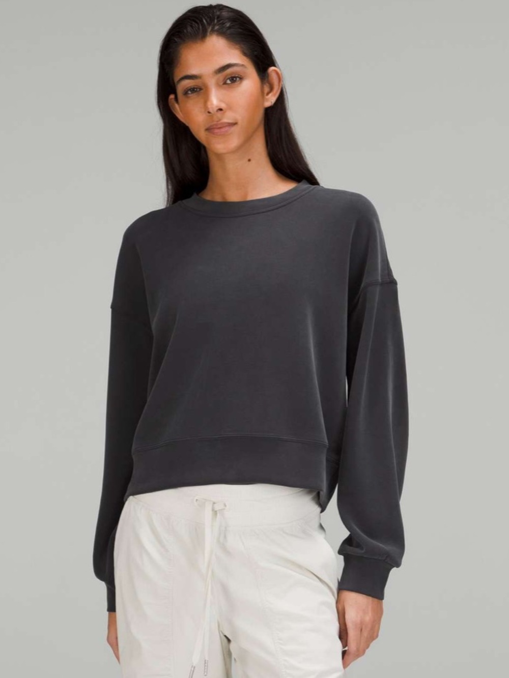 Lululemon Softstreme Perfectly Oversized Cropped Crew Gray Black Sz 8 - Picture 2 of 10